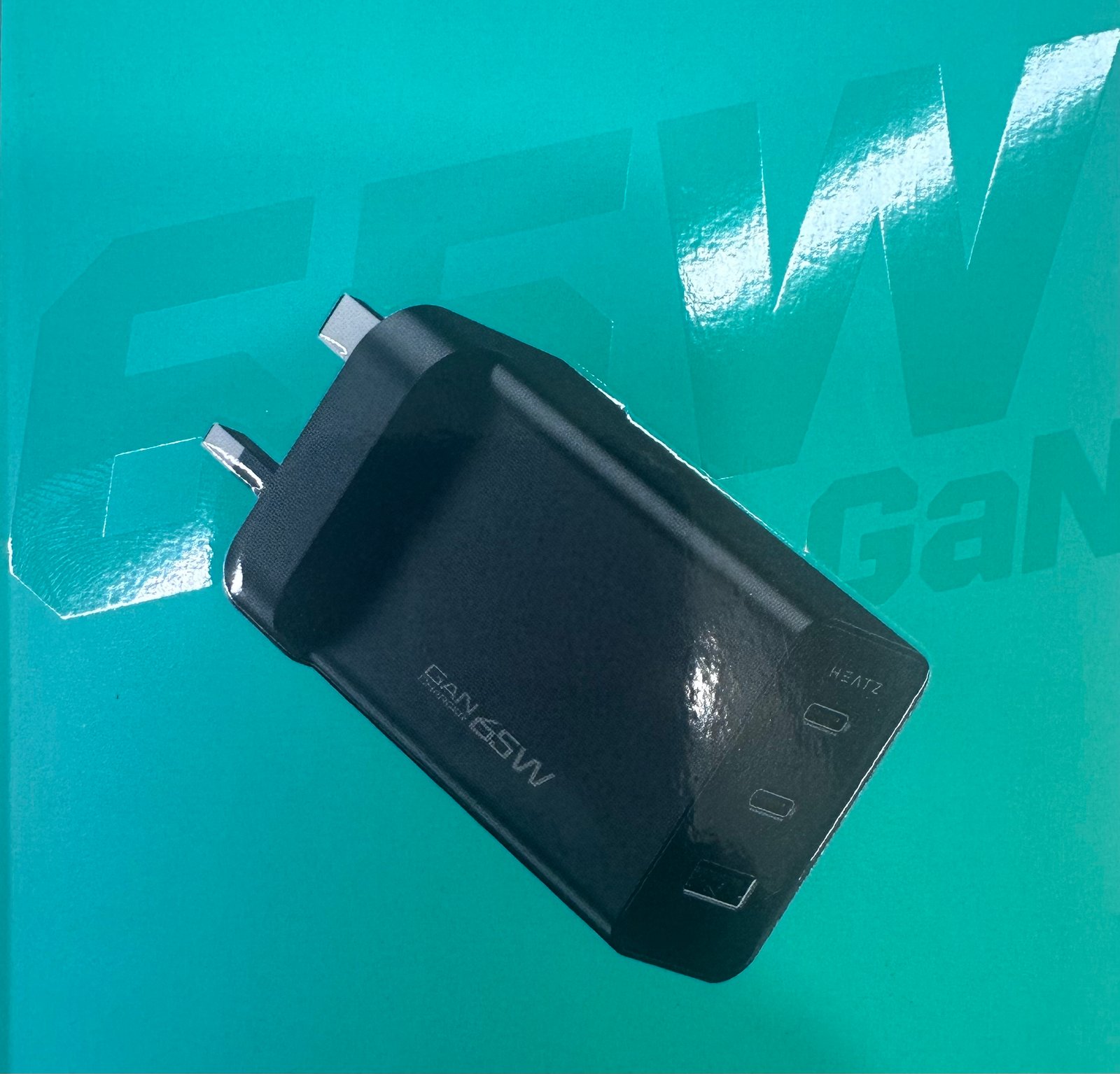 IMG_0616 HEATZ POWER ADAPTER 65W ZA82 - Image 1